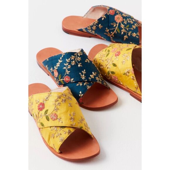 Free People x MOMO New York Sunny Days Slip On Leather Sandals $228 Sz 37 - Picture 4 of 4